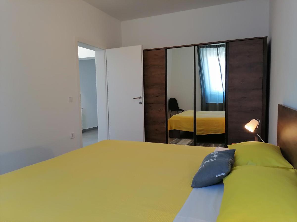 Holiday Apartment Dunja Póla Kültér fotó